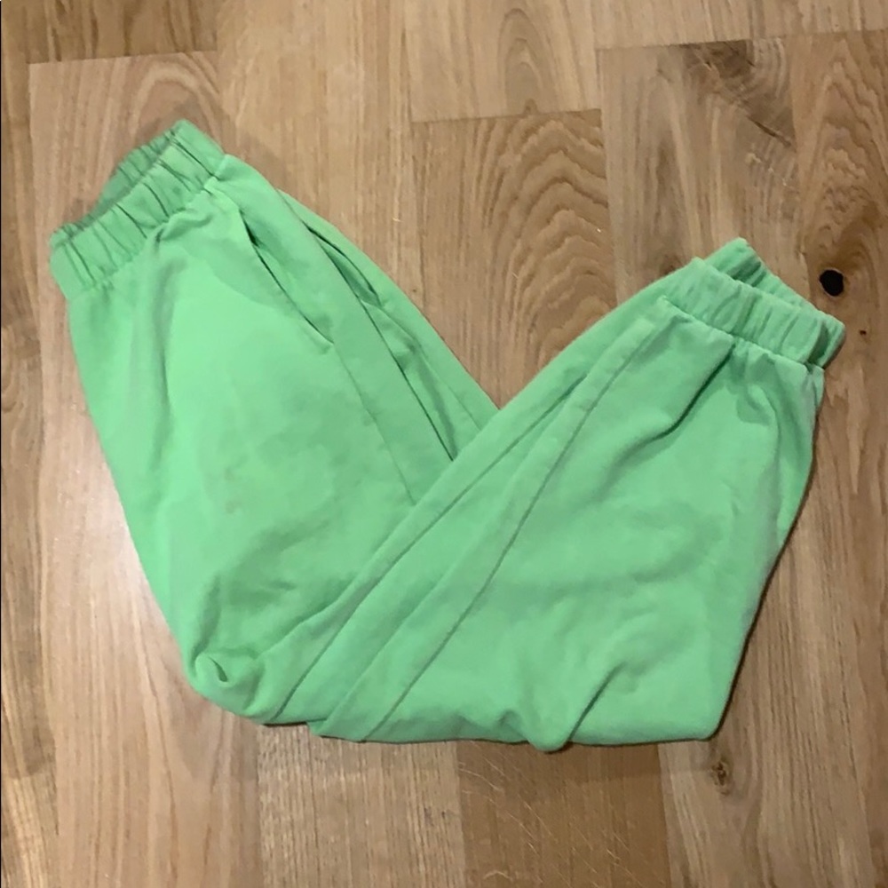 Brandy Melville green sweatpants